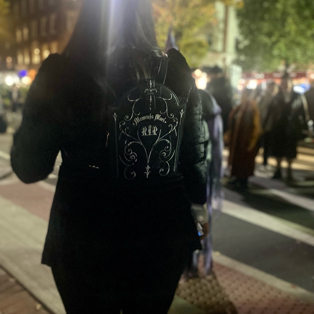 Memento mori back pack 🦇 ⚰️ - Picture 4 of 4